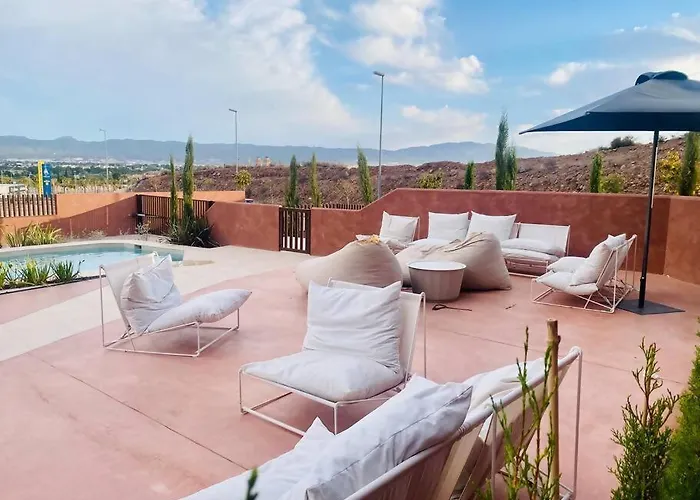 Piscina Chic Con Gran Terraza