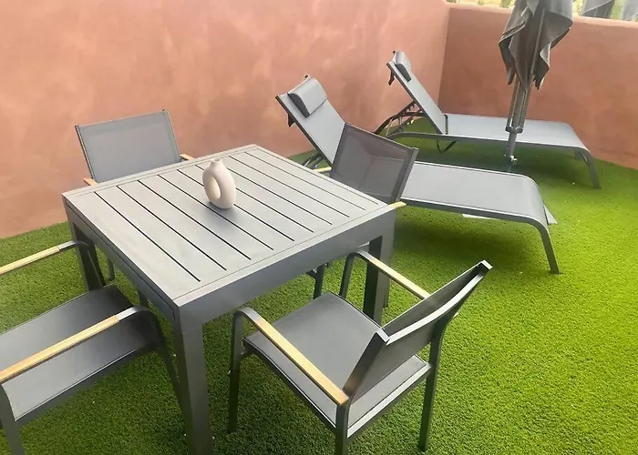 Piscina Chic Con Gran Terraza